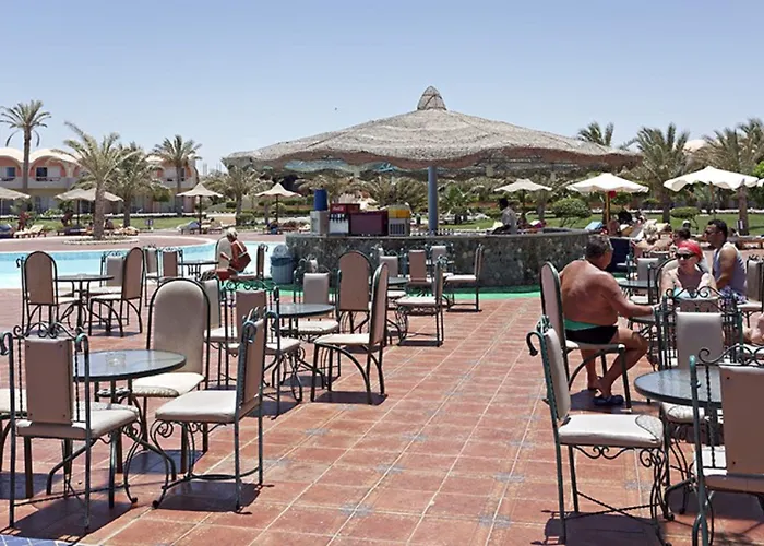 Resort Three Corners Sea 4*