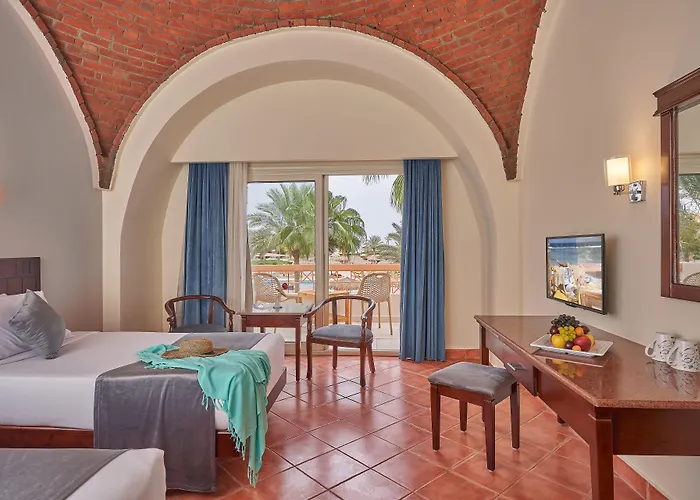 Three Corners Sea Resort 4*
